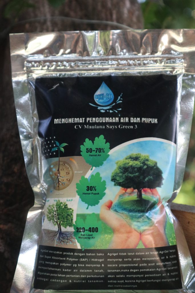 mengolah-tanah-menggunakan-agrigel