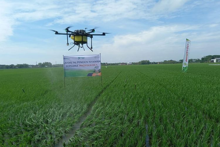 Drone-Dikenalkan-kepada-Petani-di-Nganjuk